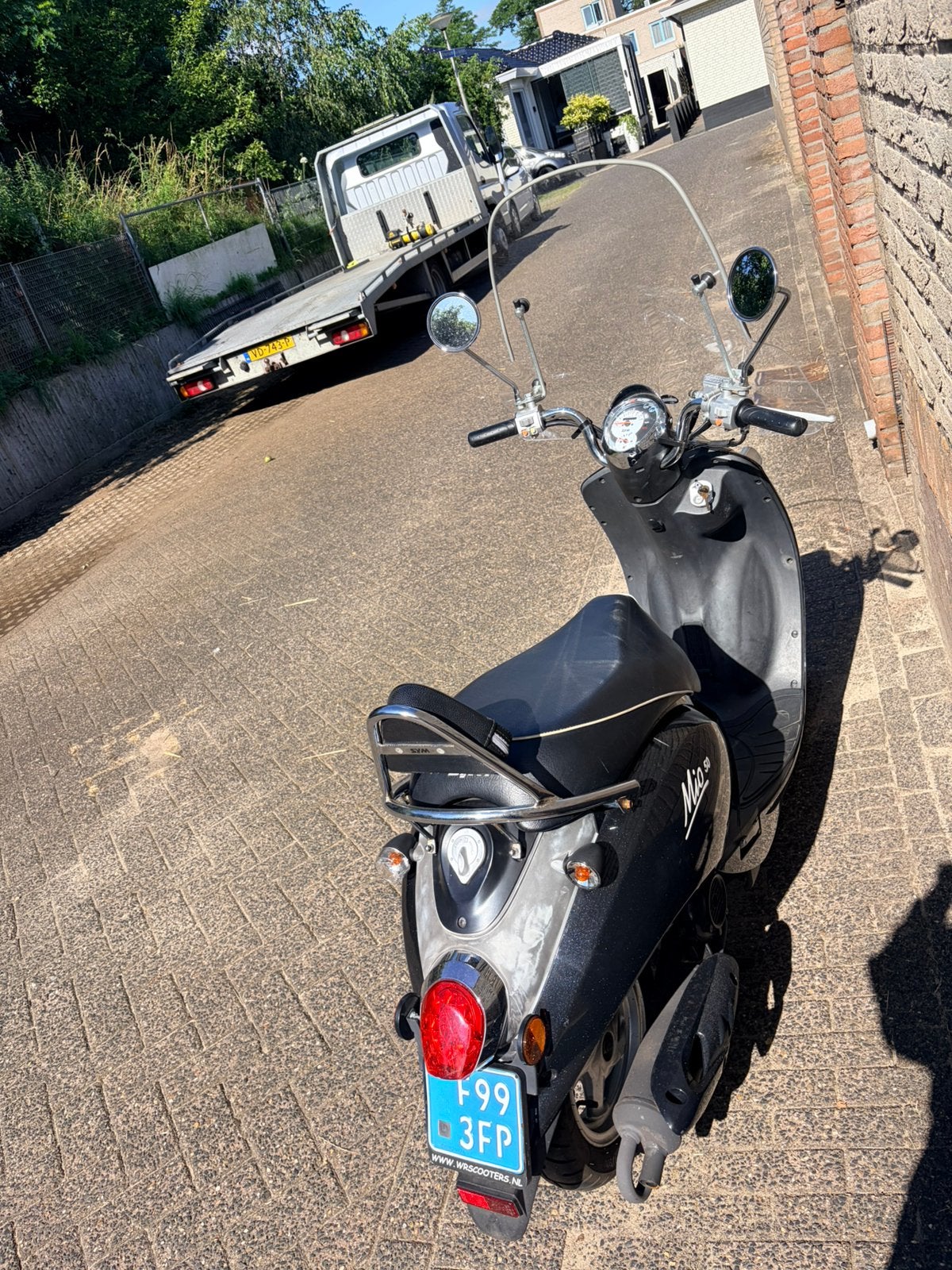 Titel: SYM Mio 50 Snorscooter 25 km/u –Zwart – Rijdt perfect, Fietsen en Brommers, Scooters | SYM, Ophalen, Zo goed als nieuw