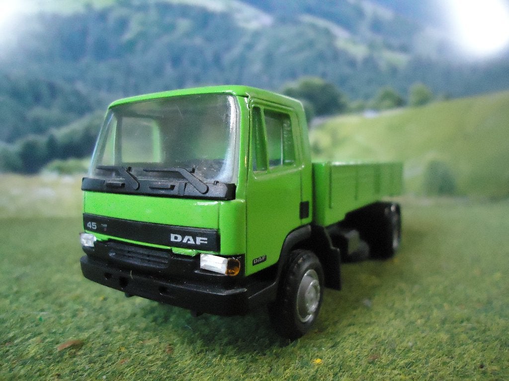 1/50 DAF 45 bakwagen - Lion Toys, Hobby en Vrije tijd, Modelauto's | 1:50, Ophalen of Verzenden, Zo goed als nieuw, Bus of Vrachtwagen