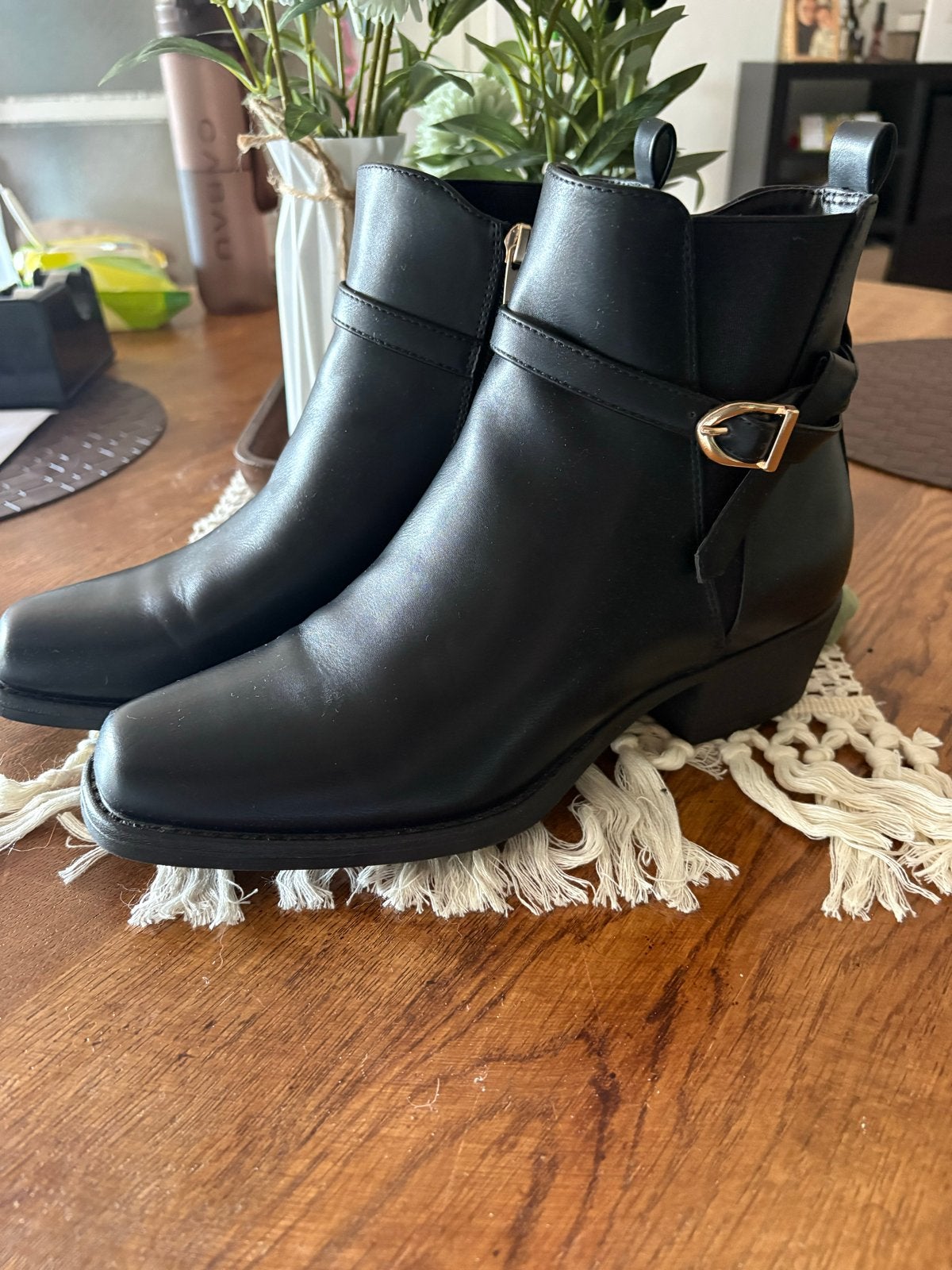 Zwarte enkellaarsjes met gesp - Anna Field, Kleding | Dames, Schoenen, Zwart, Lage of Enkellaarzen, Nieuw, Ophalen of Verzenden