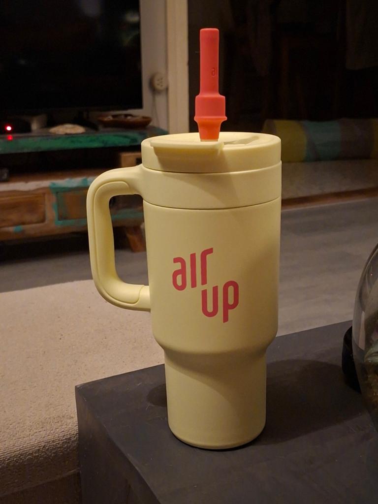 Nieuw! Air up tumbler 890ML + pods en schoonmaakborstel., Sport en Fitness, Ophalen of Verzenden, Zo goed als nieuw