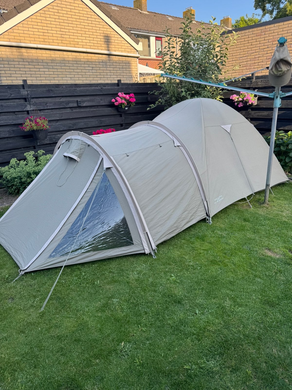 Perry Sport Mt. McGinnis koepeltent - 3-persoons, Caravans en Kamperen, Ophalen of Verzenden, Gebruikt, Tot en met 3
