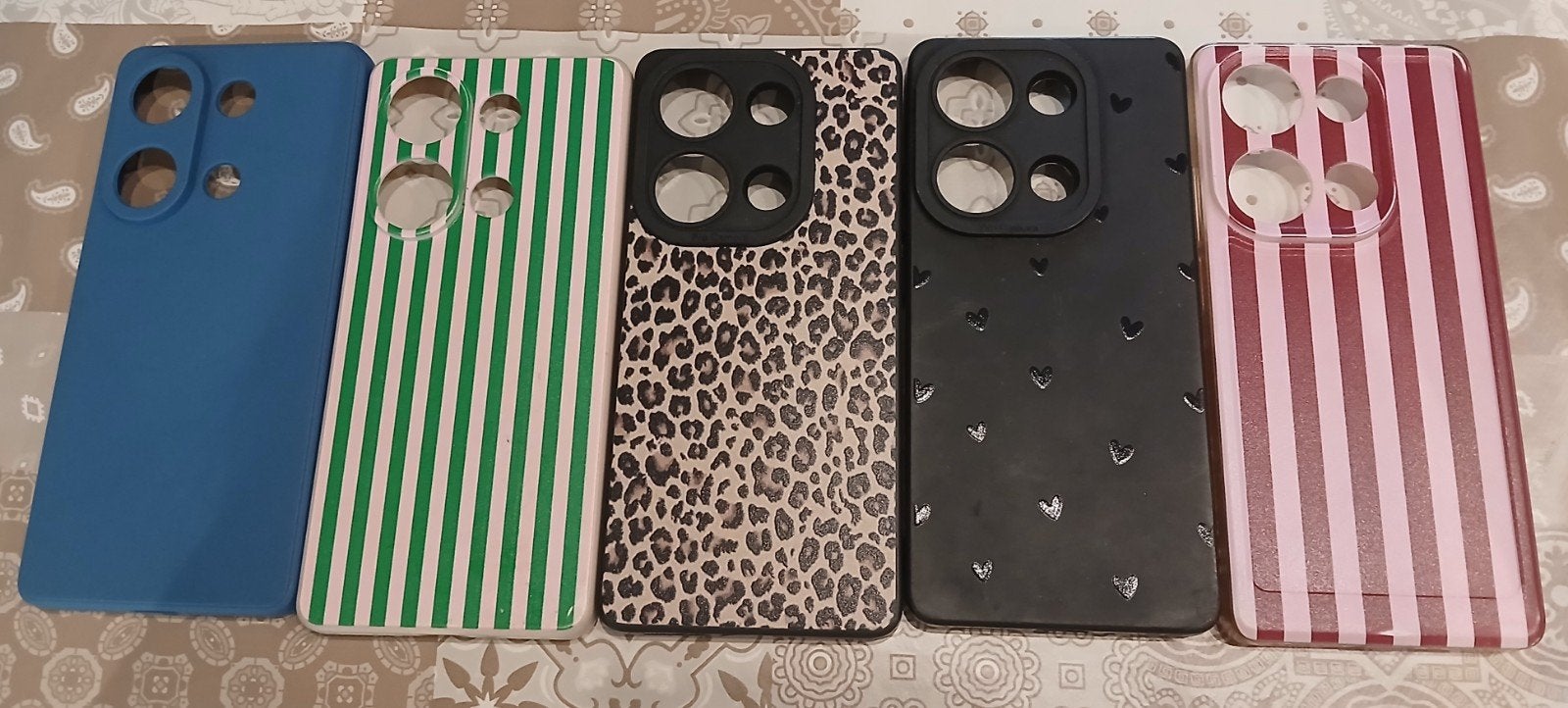 5x telefoonhoesjes voor de Redmi note 13 pro, Ophalen of Verzenden, Zo goed als nieuw, Hoesje of Tasje