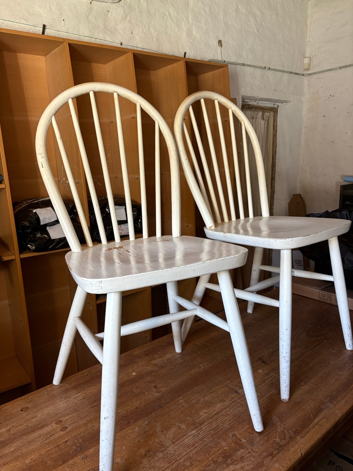 Set van 2 Witte Houten Spijlenstoelen, Ophalen, Gebruikt, Twee, Wit