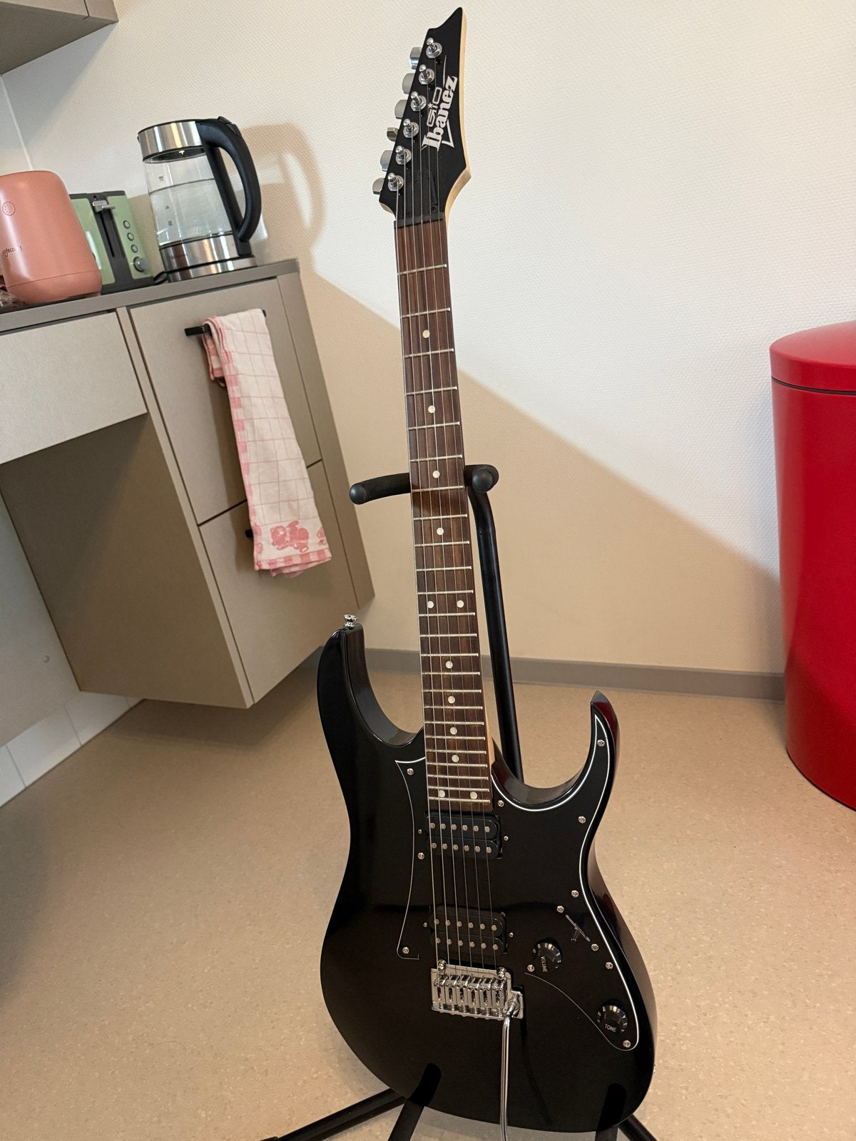 Ibanez elektrische gitaar - Zwart, zo goed als nieuw