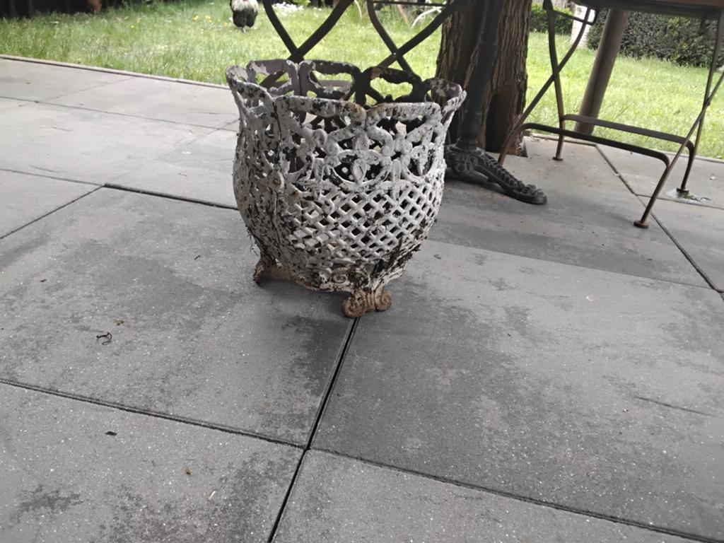 Plantenbak gietijzer., Ophalen, Minder dan 30 cm, Rond, Binnen