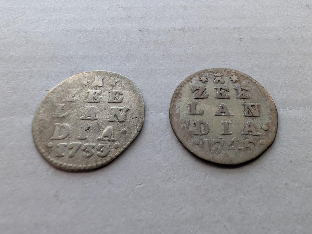 Zilveren 2 Stuiver Zeeland 1733 en 1745, Postzegels en Munten, Munten | Nederland, Losse munt, 10 cent, Vóór koninkrijk, Zilver