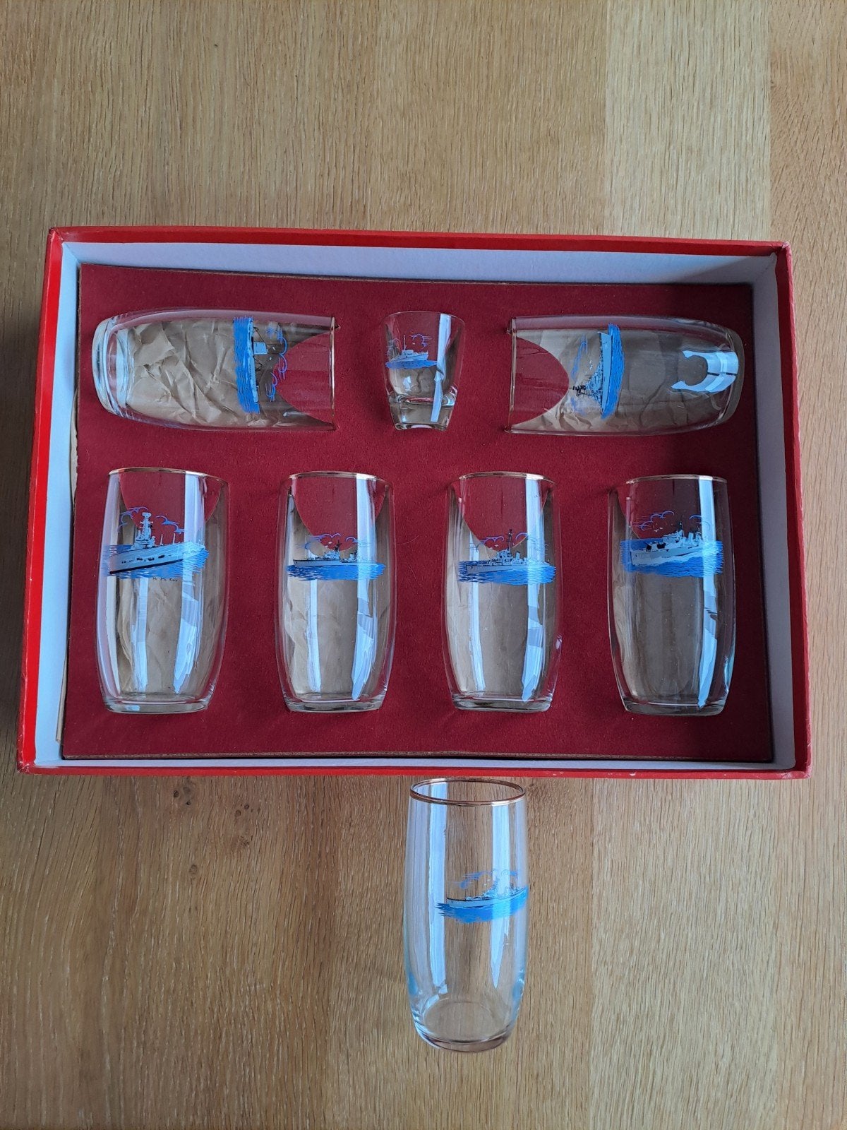 Glazen van de Marine, Verzamelen, Glas en Borrelglaasjes, Ophalen of Verzenden, Nieuw, Bierglas