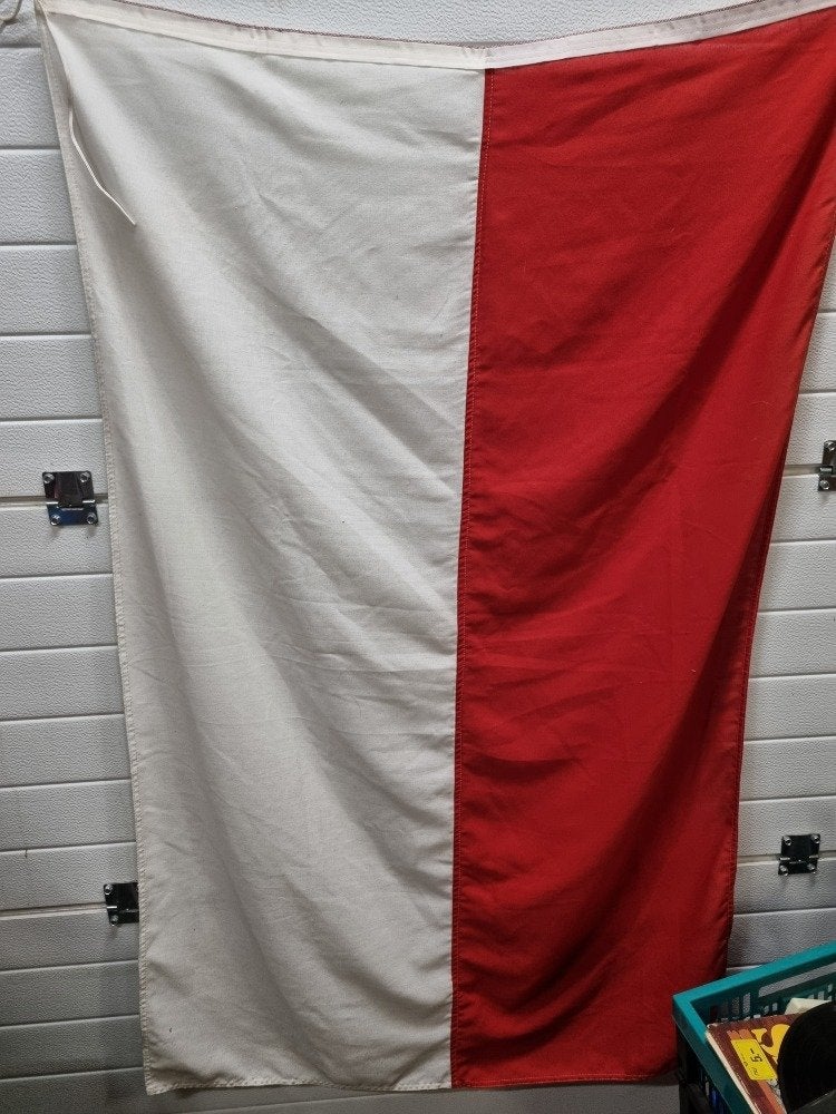 vlag polen groot , maat 97h x 150br, Diversen, Vlaggen en Wimpels, Ophalen of Verzenden, 'T Olde Gre-j, Info@toldegrej.nl, Endepoelstraat 20f Didam
