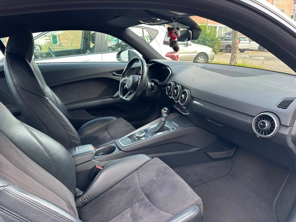 Audi TT 2.0 TFSI S-tronic | Virtual Cockpit, TT, 4 cilinders, 1984 cc, 4 stoelen