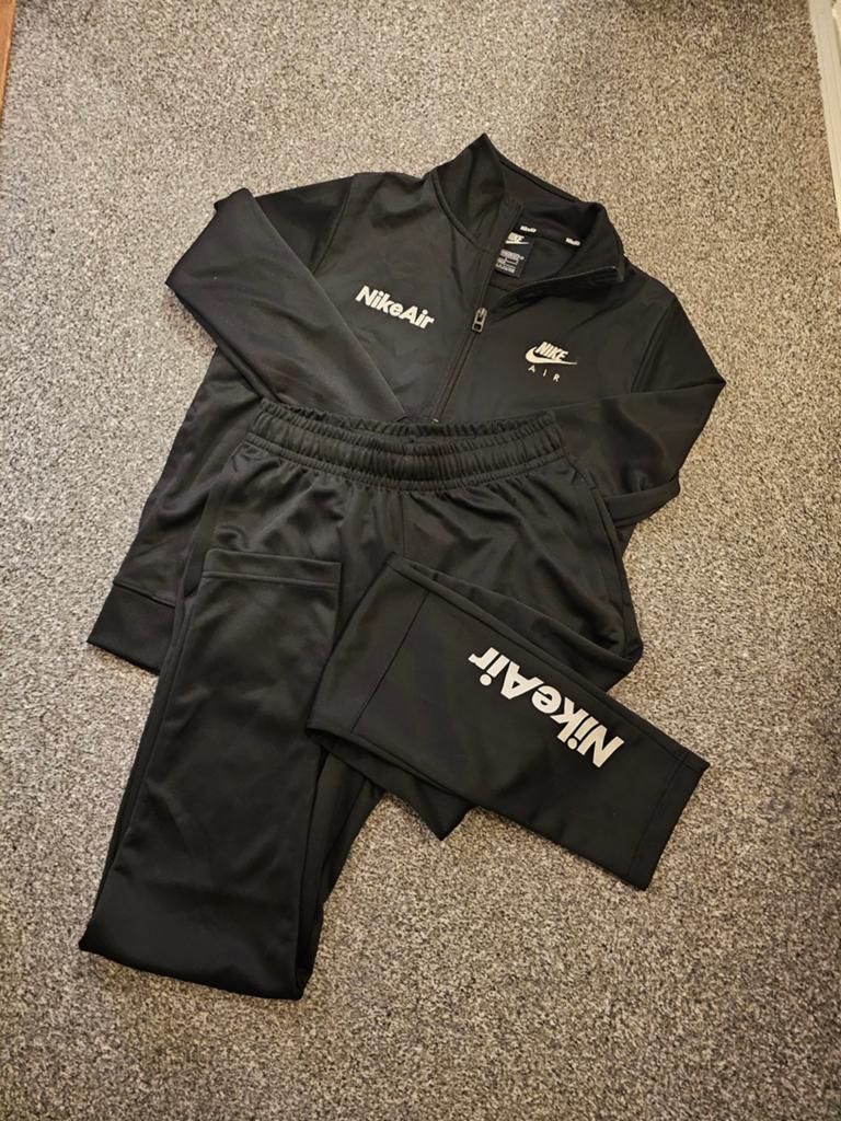 Nike Air Trainingspak Zwart - Maat L (147-158cm), Maat 52/54 (L), Zwart, Nike, Ophalen of Verzenden