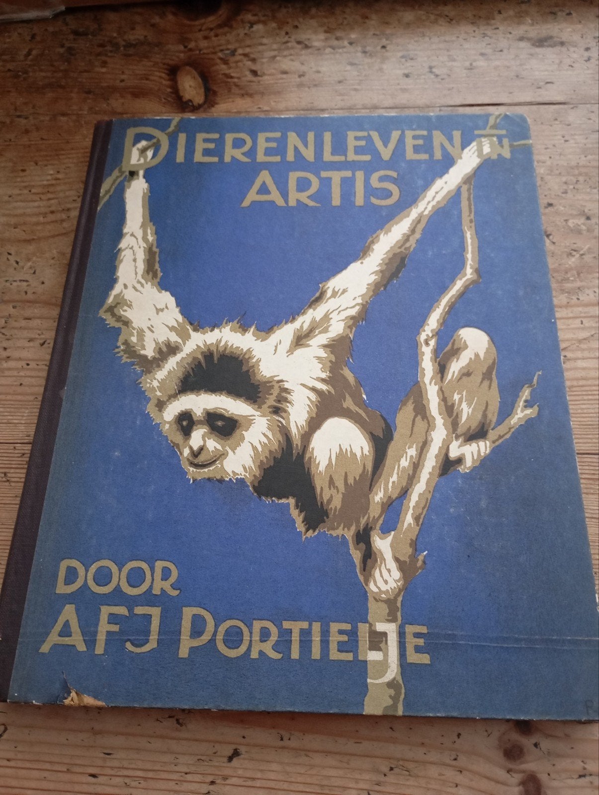 Vintage Dierenleven in Artis AFJ Portielje Plaatjesalbum, Boeken, Ophalen of Verzenden, Gelezen