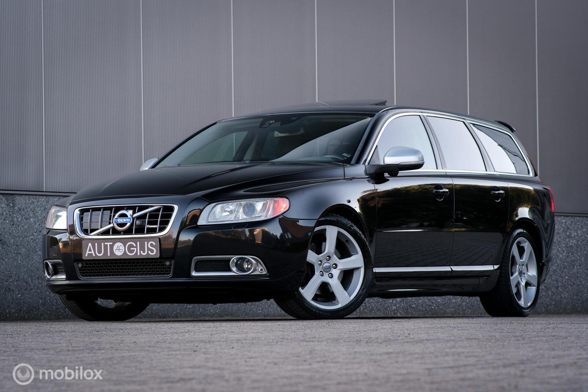Volvo V70 2.0 D3 R-Design | 5 cilinder | Unieke opties | Ent, Euro 5, Gebruikt, Zwart, 1984 cc