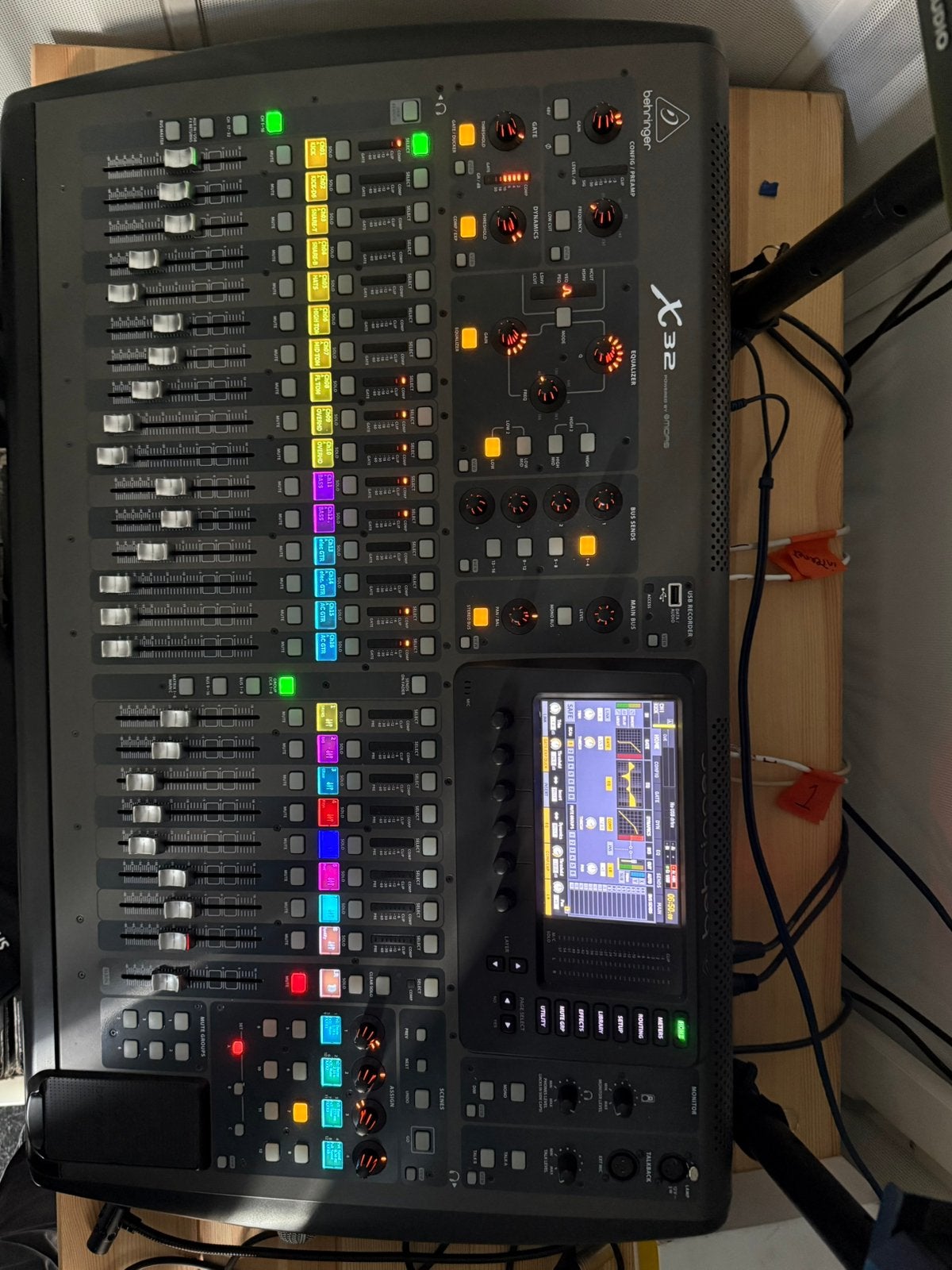 Behringer X32 Digitale Mixer - Zo goed als nieuw met hoes., Ophalen of Verzenden, Zo goed als nieuw, 20 kanalen of meer, Microfooningang