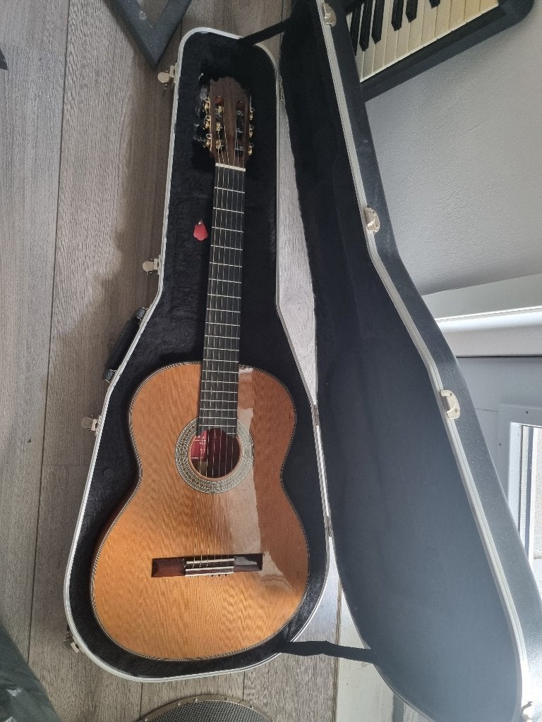 Klassieke Spaanse gitaar met koffer, Ophalen, Zo goed als nieuw, Klassieke of Spaanse gitaar, Met koffer