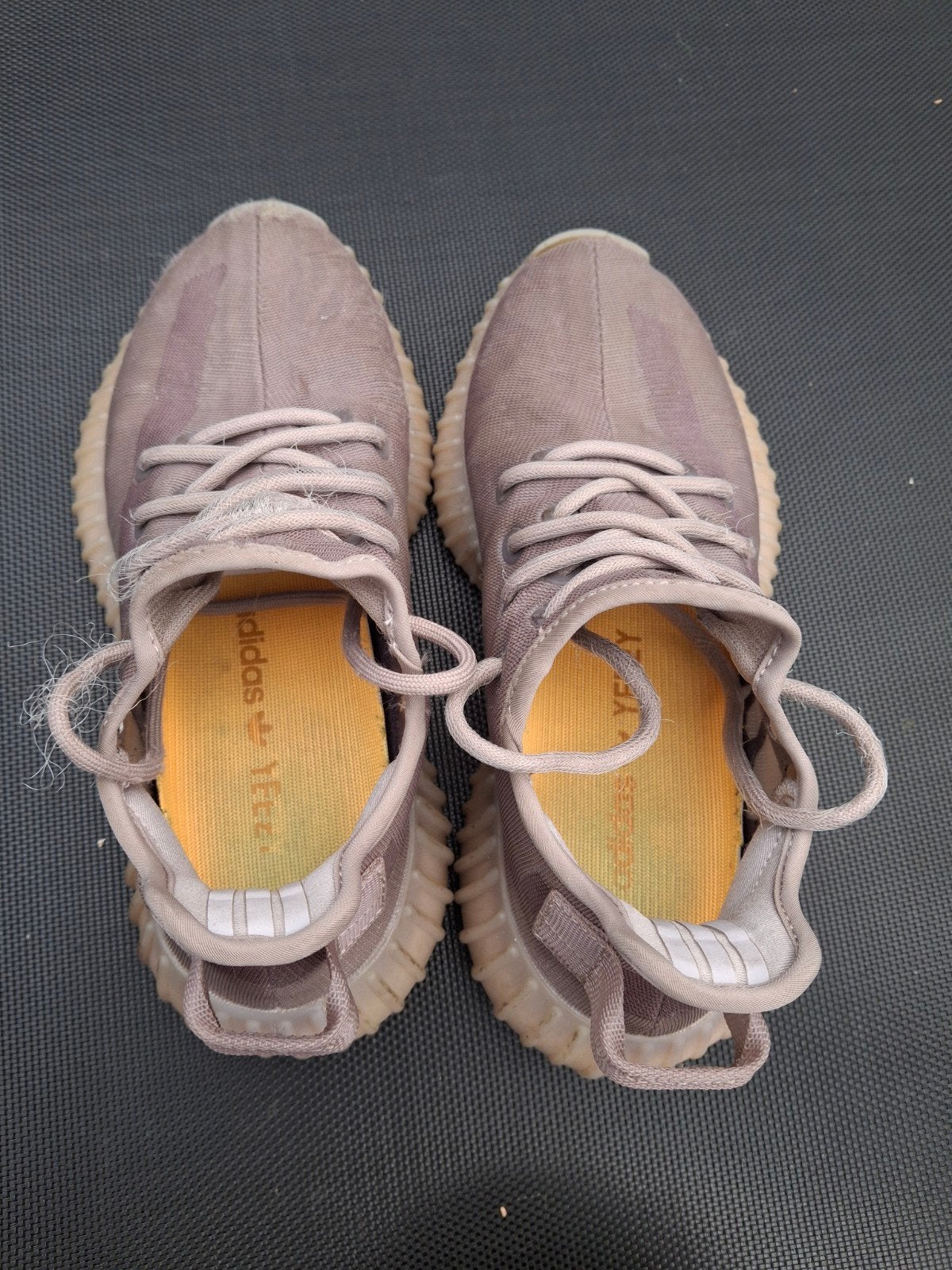 Adidas Yeezy Boost 350 V2 - Taupe/Grijs Sneakers, Ophalen, Adidas Yeezy, Overige kleuren, Sneakers of Gympen