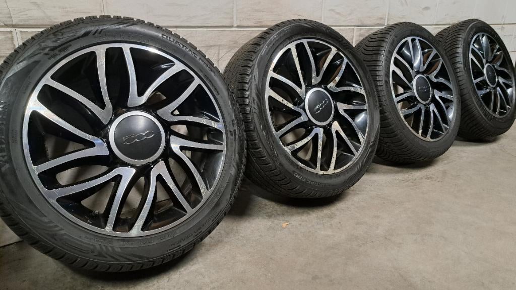 Bi-color velgen Doblo Tipo 500L Alfa GT 156 147 225/45/17, Auto-onderdelen, Banden en Velgen, Gebruikt, Banden en Velgen, 17 inch