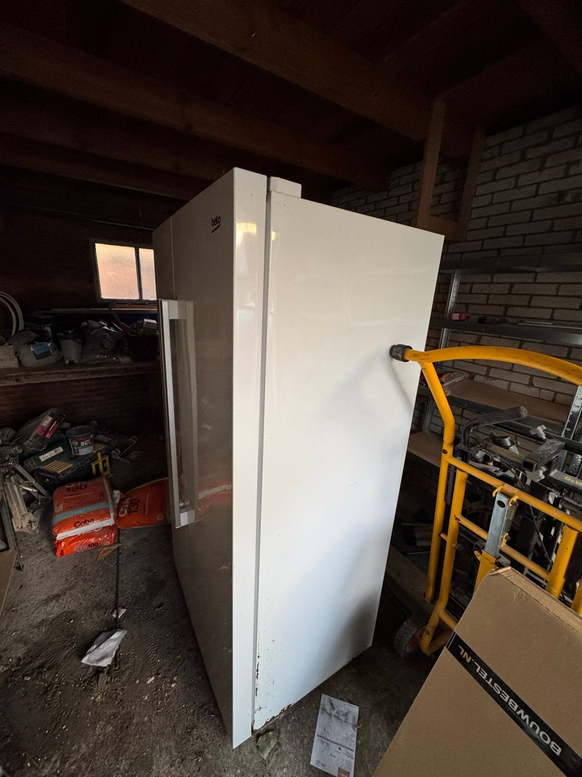 Beko Koel-vriescombinatie met roestplekken, Witgoed en Apparatuur, Koelkasten en IJskasten, Gebruikt, Met aparte vriezer, 200 liter of meer