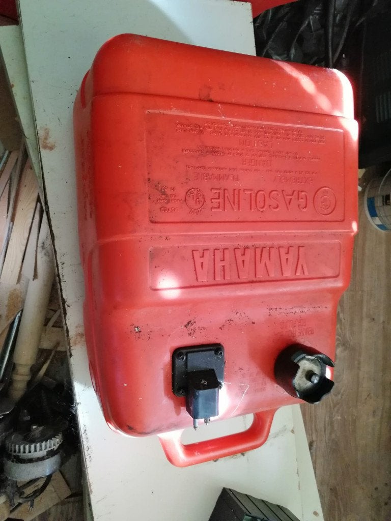 Yamaha brandstof tank 25 liter, Watersport en Boten, Ophalen of Verzenden, Gebruikt, Motor en Techniek