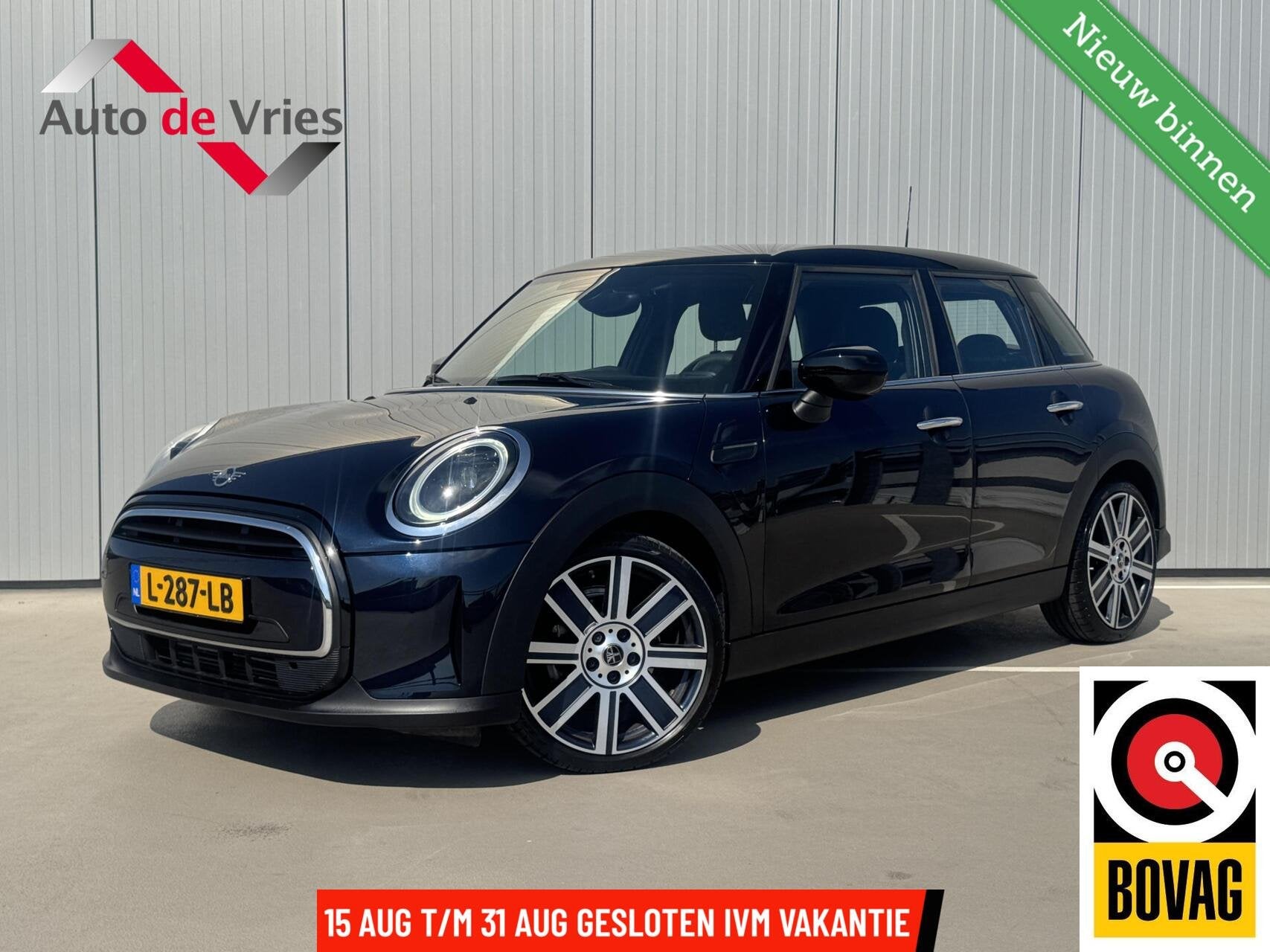 Mini 5-Deurs 1.5 Cooper MINI Yours|Navi|NL-Auto|Leder|LED, Auto's, Mini, Voorwielaandrijving, 136 pk, Gebruikt, Met garantie (alle)