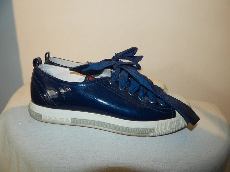 Prada lak leren sneakers dikke lint veters apart mt 38, Prada, Sneakers of Gympen, Gedragen, Verzenden