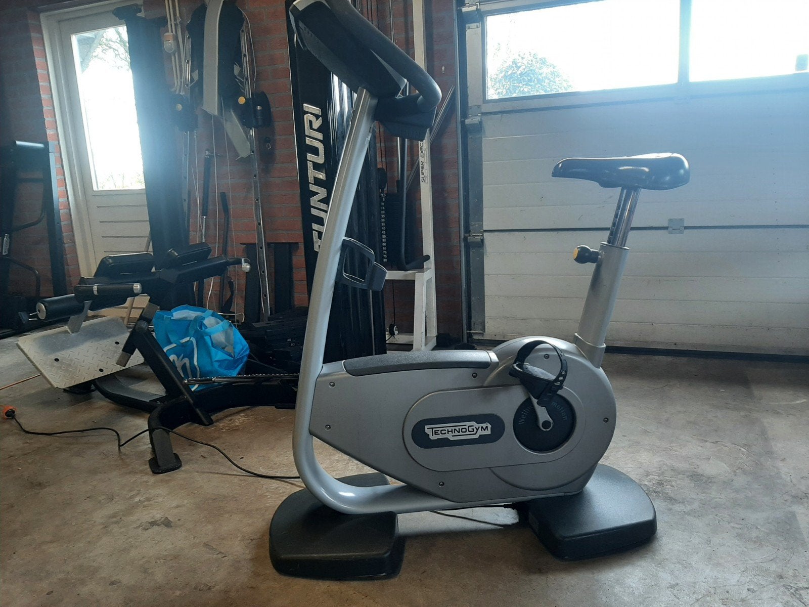Technogym excite bike, Ophalen of Verzenden, Gebruikt