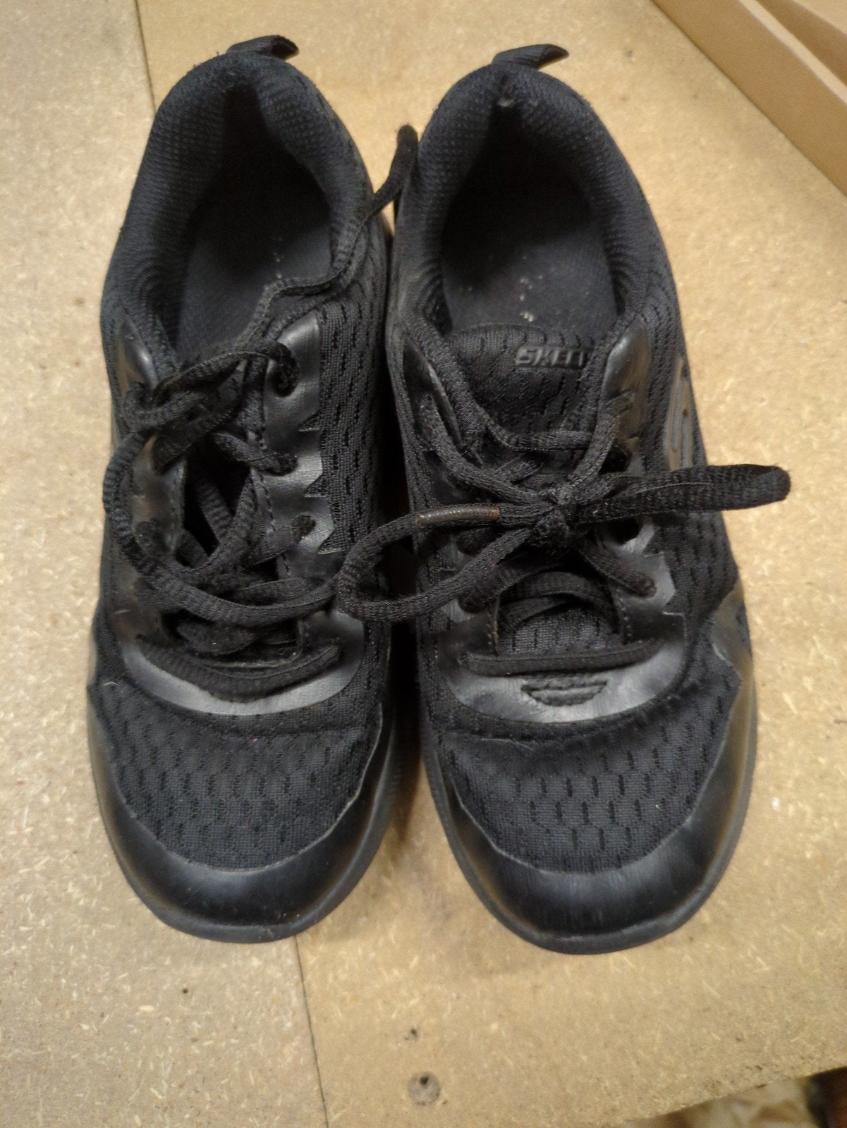 Skechers sportschoenen maat 34, zo goed als nieuw, Zo goed als nieuw, Jongen of Meisje, Sportschoenen, Skechers
