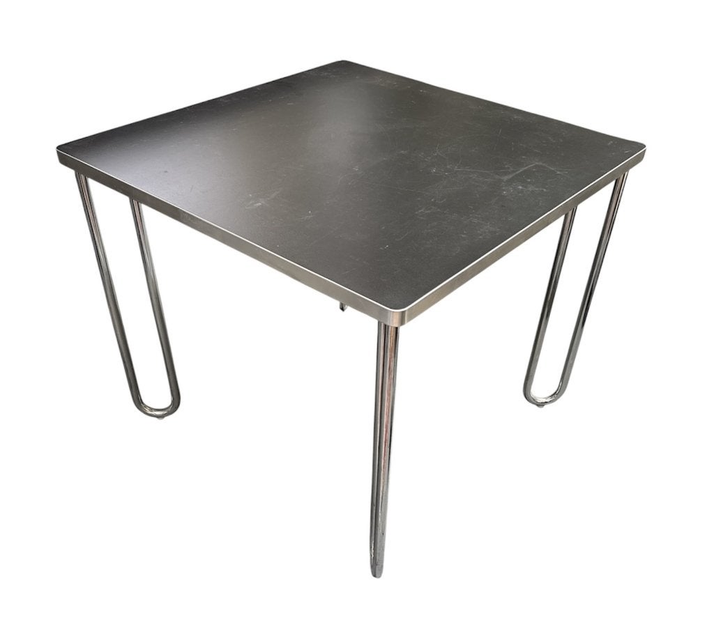 641. Buisframe tafel, Thonet - tweede helft 20e eeuw, Ophalen