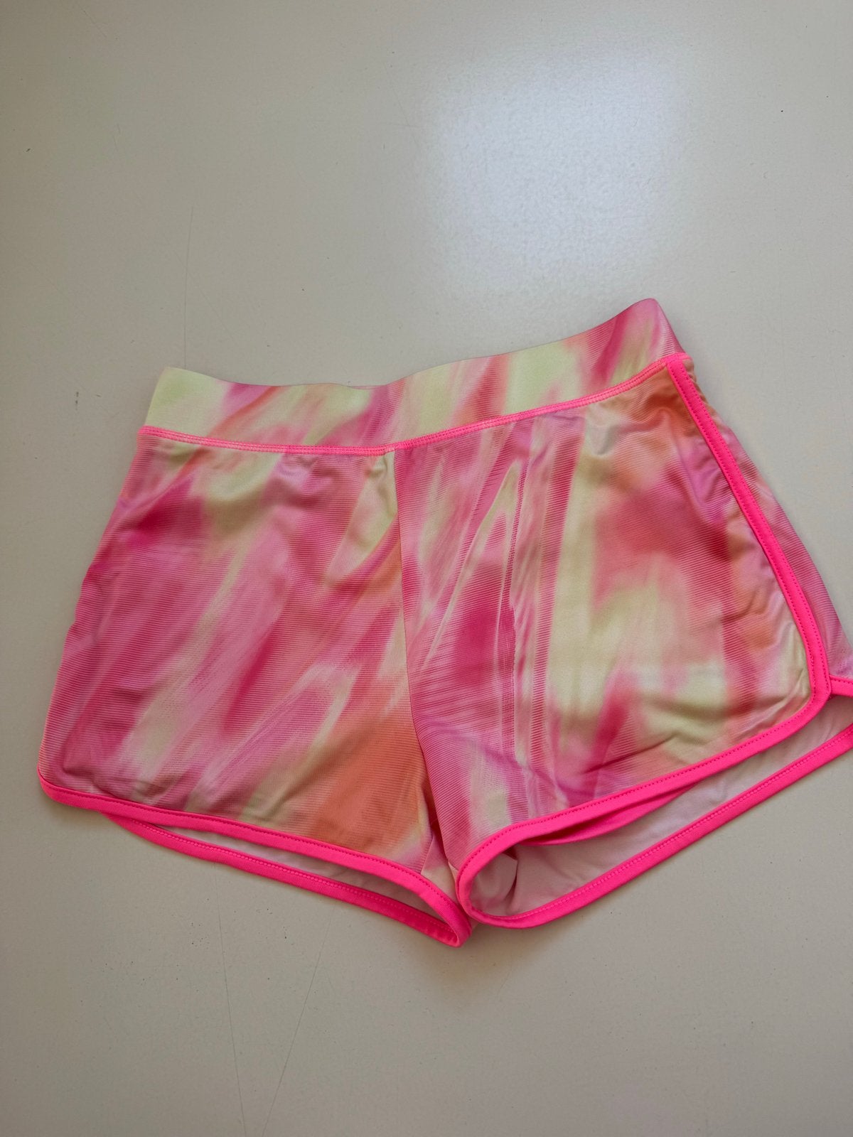 Sportieve shorts met tie-dye print maat 134-140, Ophalen of Verzenden, Zo goed als nieuw, Meisje, Sport- of Zwemkleding