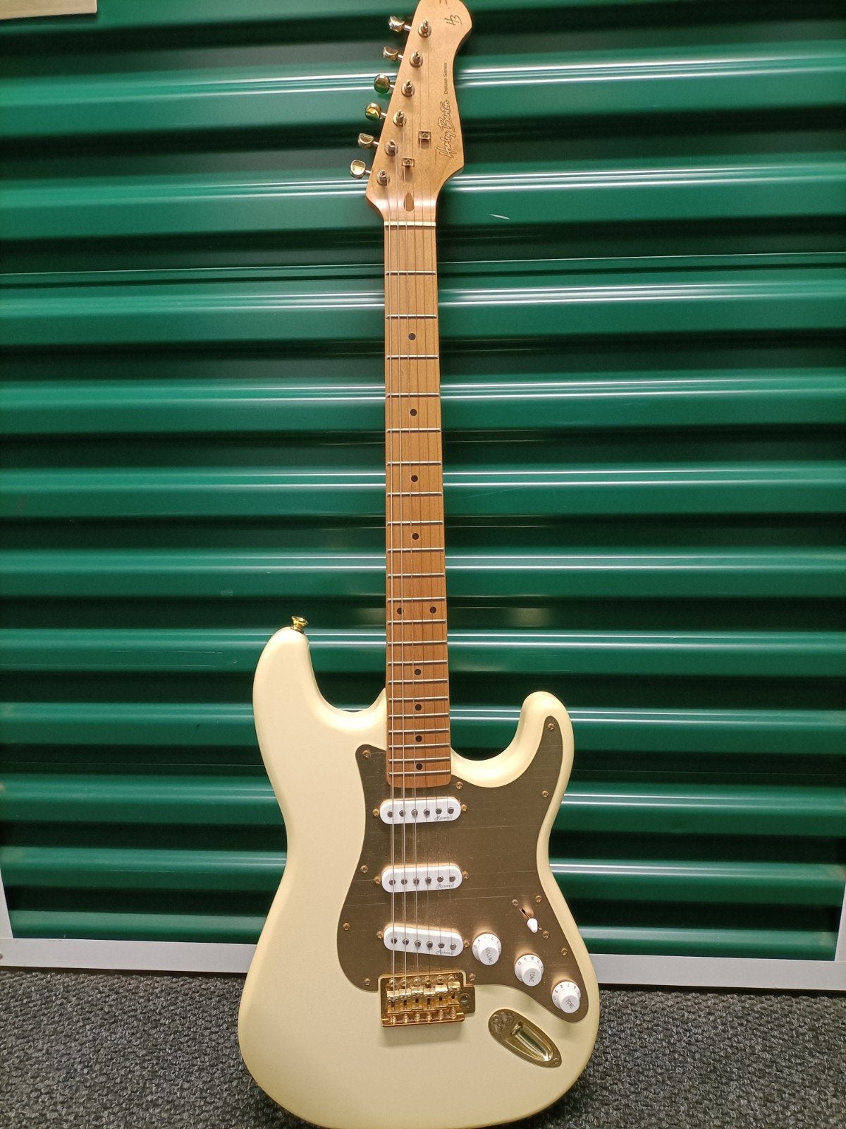 Harley Benton Deluxe Edition Strat, Ophalen, Zo goed als nieuw, Solid body, Overige merken