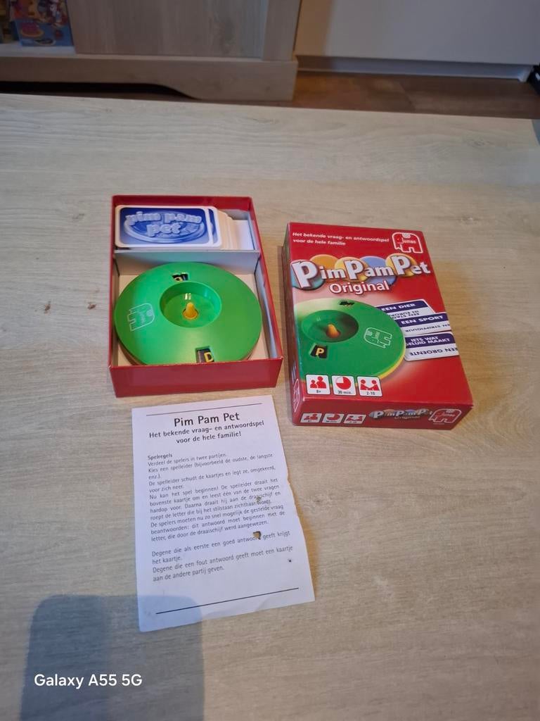 Pim Pam Pet Original - Het bekende vraag- en antwoordspel, Vijf spelers of meer, Ophalen of Verzenden, Reisspel, Info@jumbo.eu