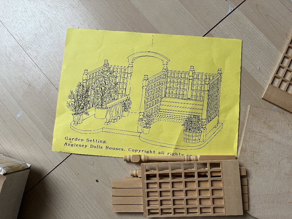 Anglesey Dolls Houses | Garden Setting kit | ongebouwd, Ophalen, Gebruikt, Poppenhuis