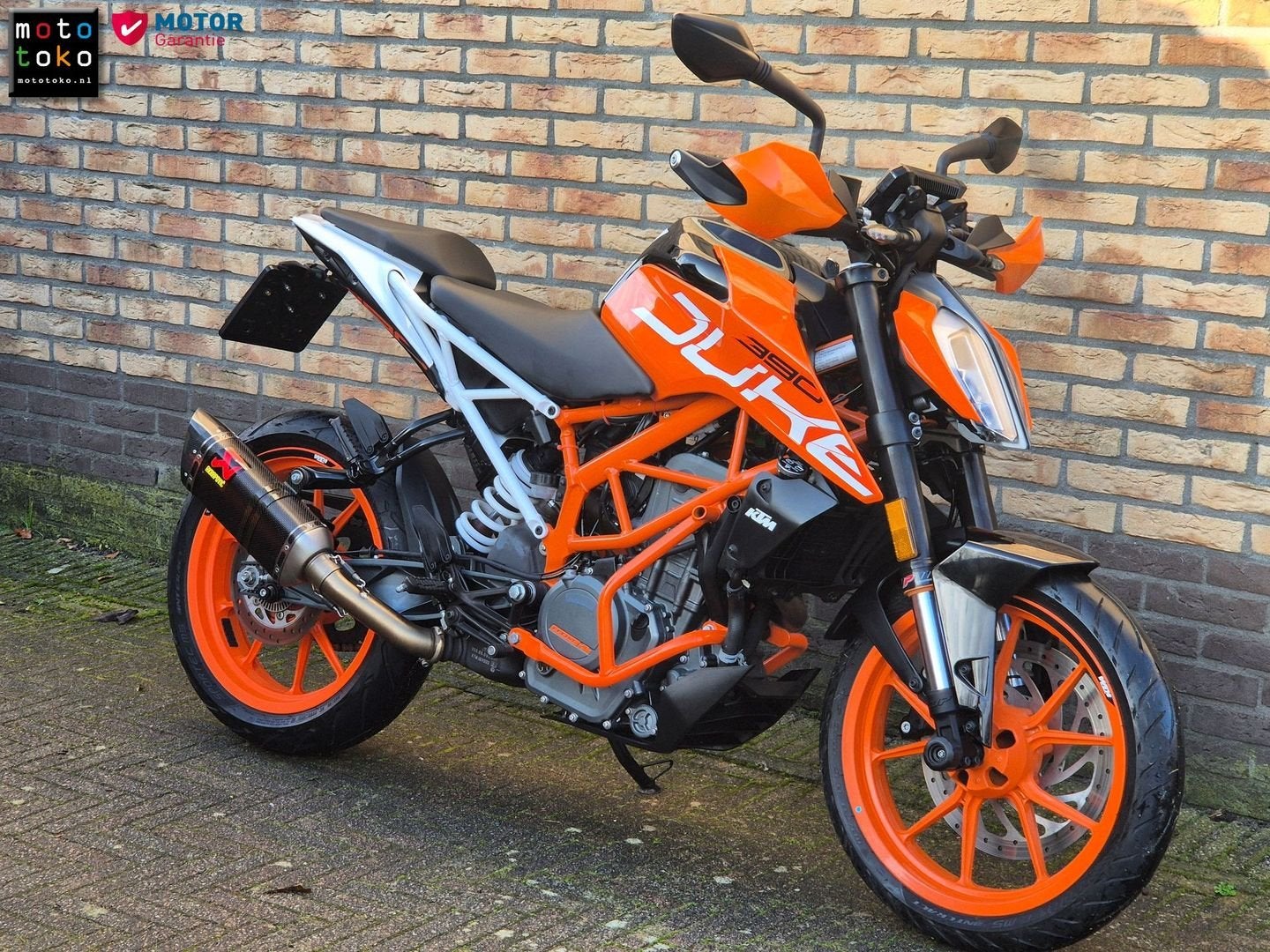 Stoere KTM 390 DUKE (2017) met Akrapovic en onderhoudsbeurt, Motoren, Motoren | KTM, Bedrijf, Naked bike, 12 t/m 35 kW, Minimaal motorrijbewijs A2