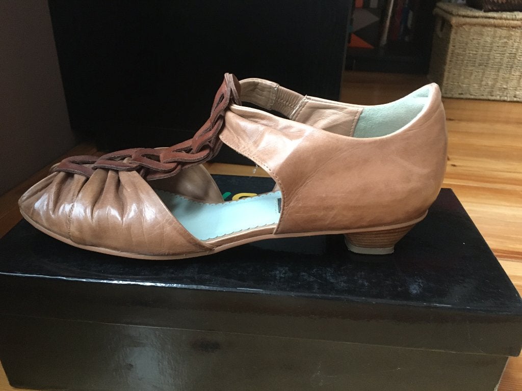Beigebruine open schoen met hakje, Kleding | Dames, Beige, Everybody, Gedragen, Sandalen of Muiltjes