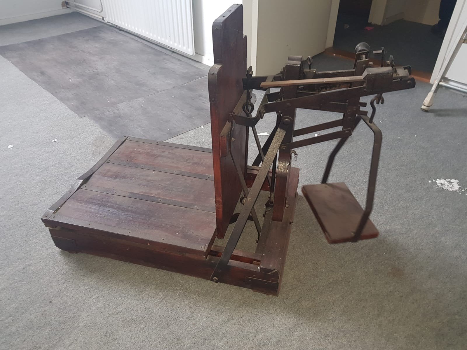 Antieke Weegschaal - Weegvermogen 200 kg, Ophalen of Verzenden