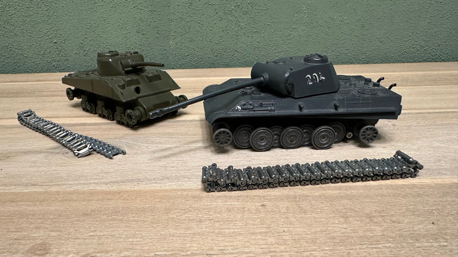 Solido Tanks 1:50 - Sherman en Panther modeltanks, Ophalen of Verzenden, Gebruikt