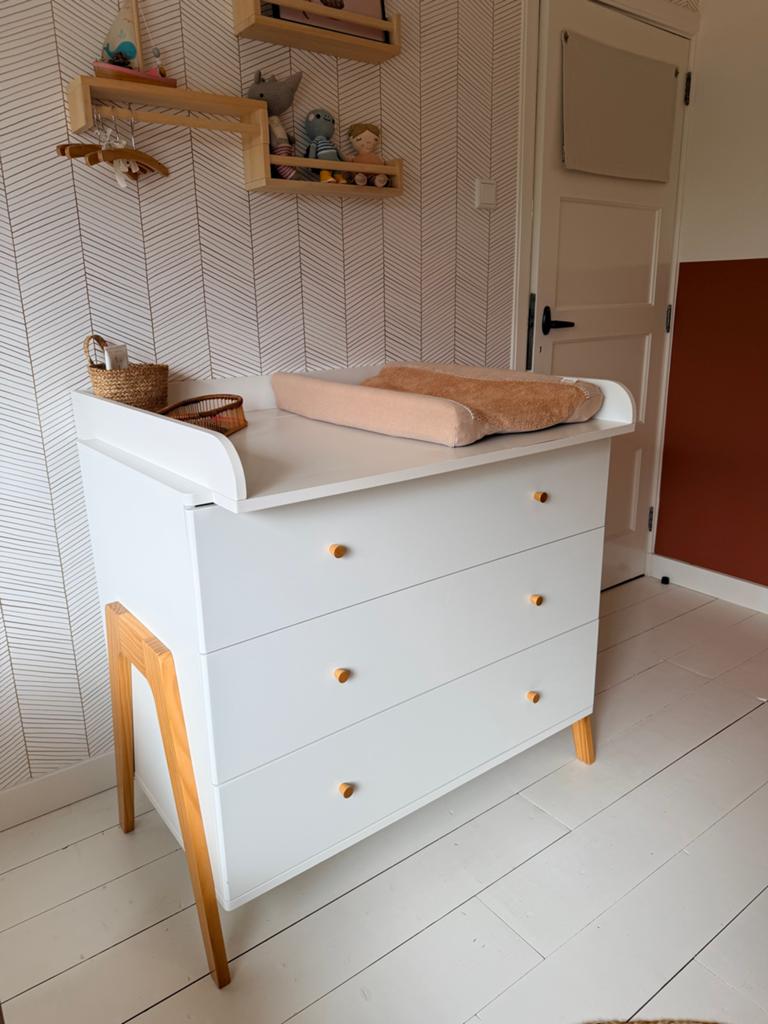 Petit Amelie "Brise" commode met bladvergroter, Kinderen en Baby's, Kinderkamer | Commodes en Kasten, Gebruikt, 50 tot 70 cm, 75 tot 100 cm