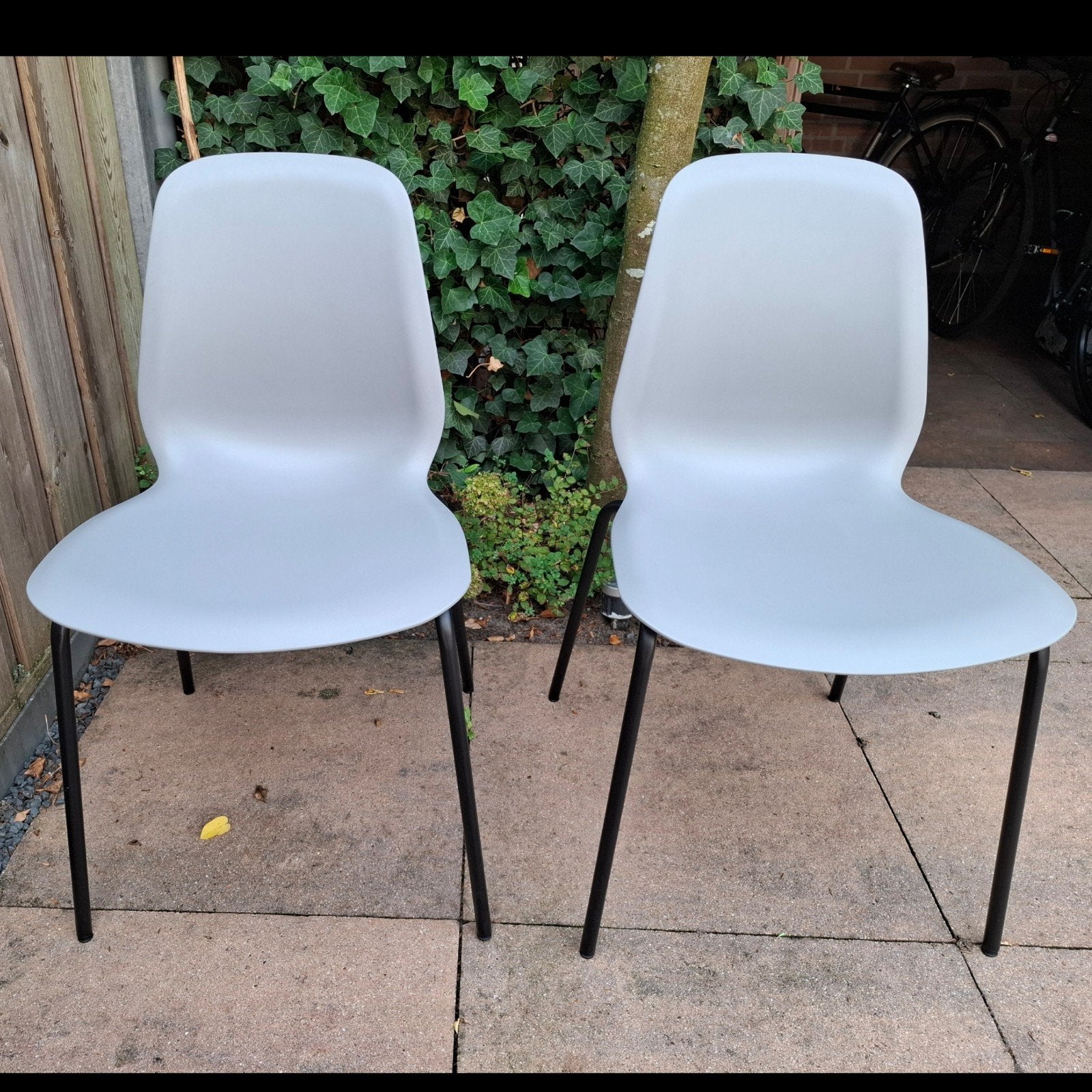 Twee nette kunststof stoelen van Ikea., Huis en Inrichting, Stoelen, Ophalen, Kunststof, Twee, Zo goed als nieuw