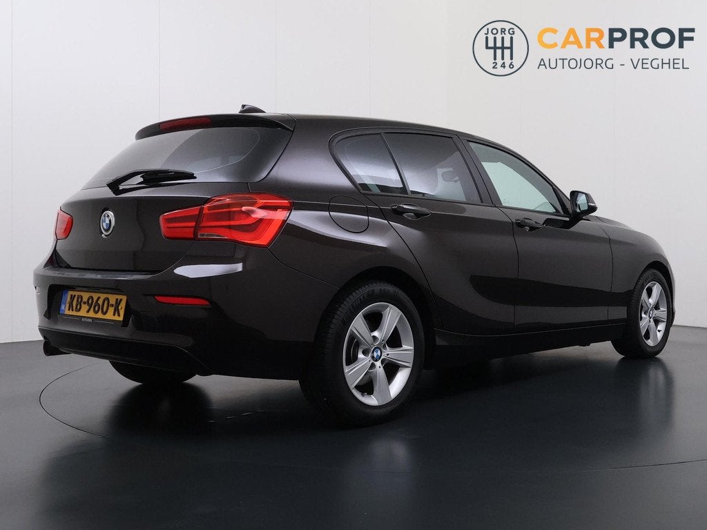 BMW 1-serie 118i Centennial Executive NAP | Navigatie | Clim, Auto's, BMW, Gebruikt, Bruin, Automatische klimaatregeling, Origineel Nederlands