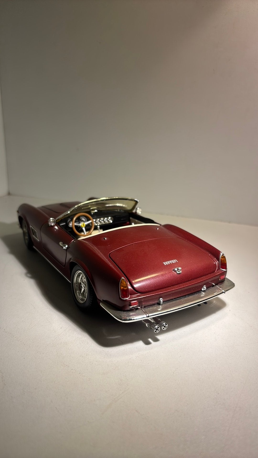 Ferrari 250 gt California hot wheels 1.18, Ophalen of Verzenden, Hot Wheels, A, A
