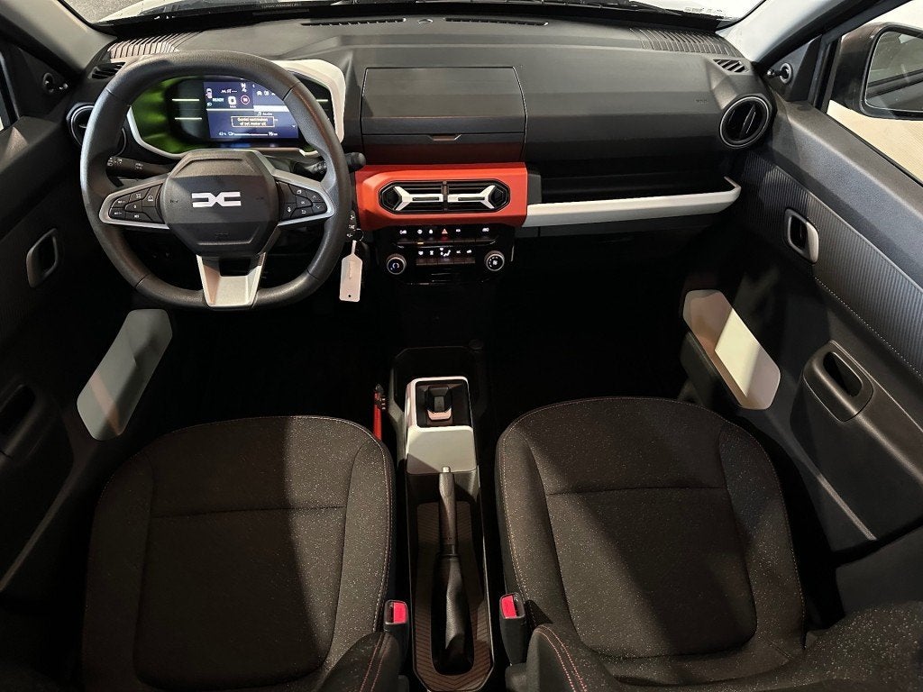 Dacia SPRING EXTREME 65 26.8 KWH l AIRCO l 5DRS l CRUISE l, Auto's, Gebruikt, Overige modellen, 4 stoelen, Zwart