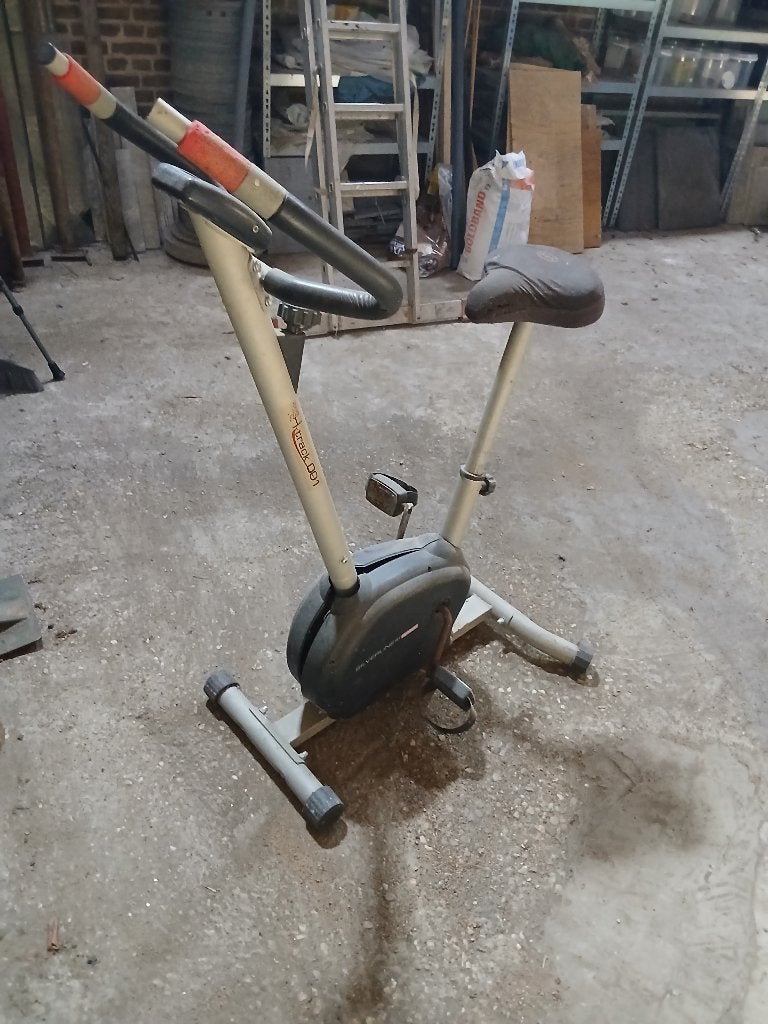 home trainer, Ophalen, Gebruikt, Metaal, Benen