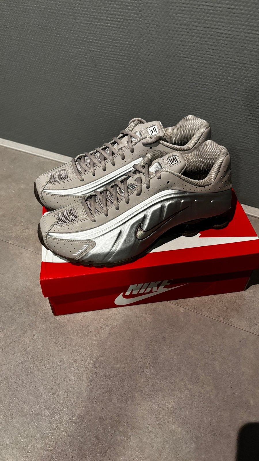 Nike Shox R4, Ophalen of Verzenden, Nieuw, Overige kleuren, Sportschoenen