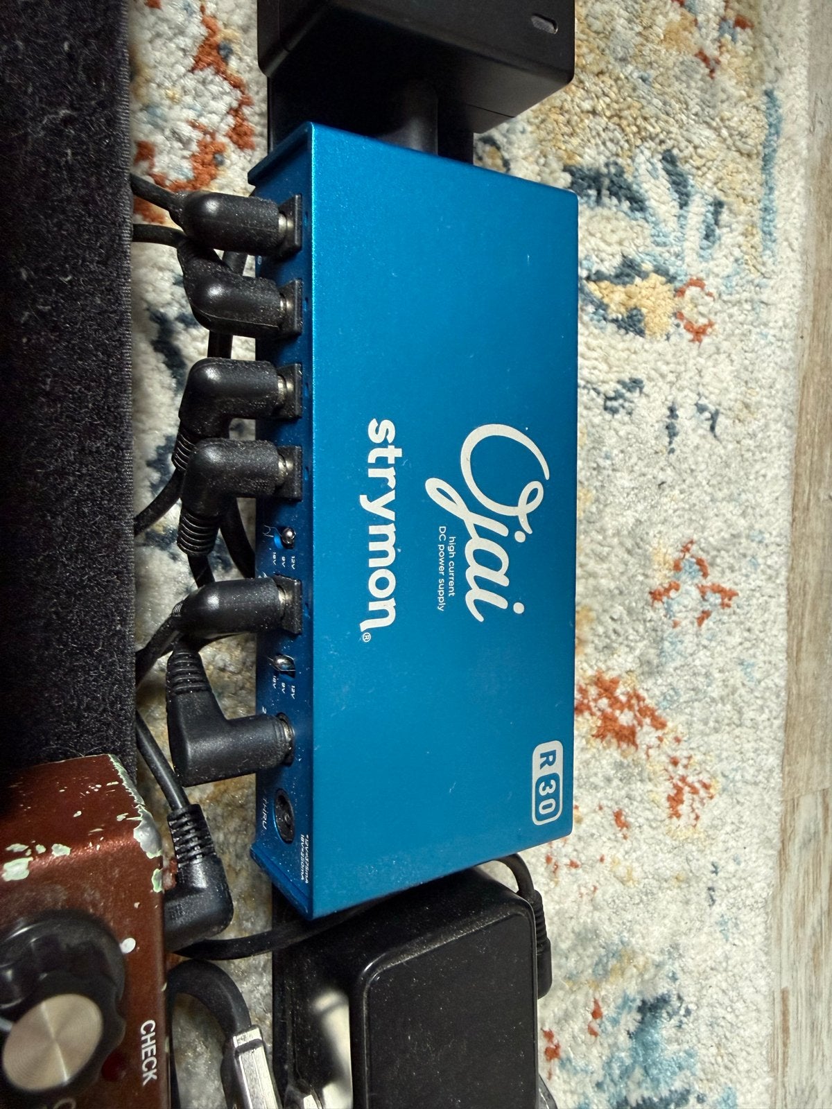 Strymon Ojai R30 DC Power Supply + PS-124, Ophalen of Verzenden, Zo goed als nieuw, Overige typen