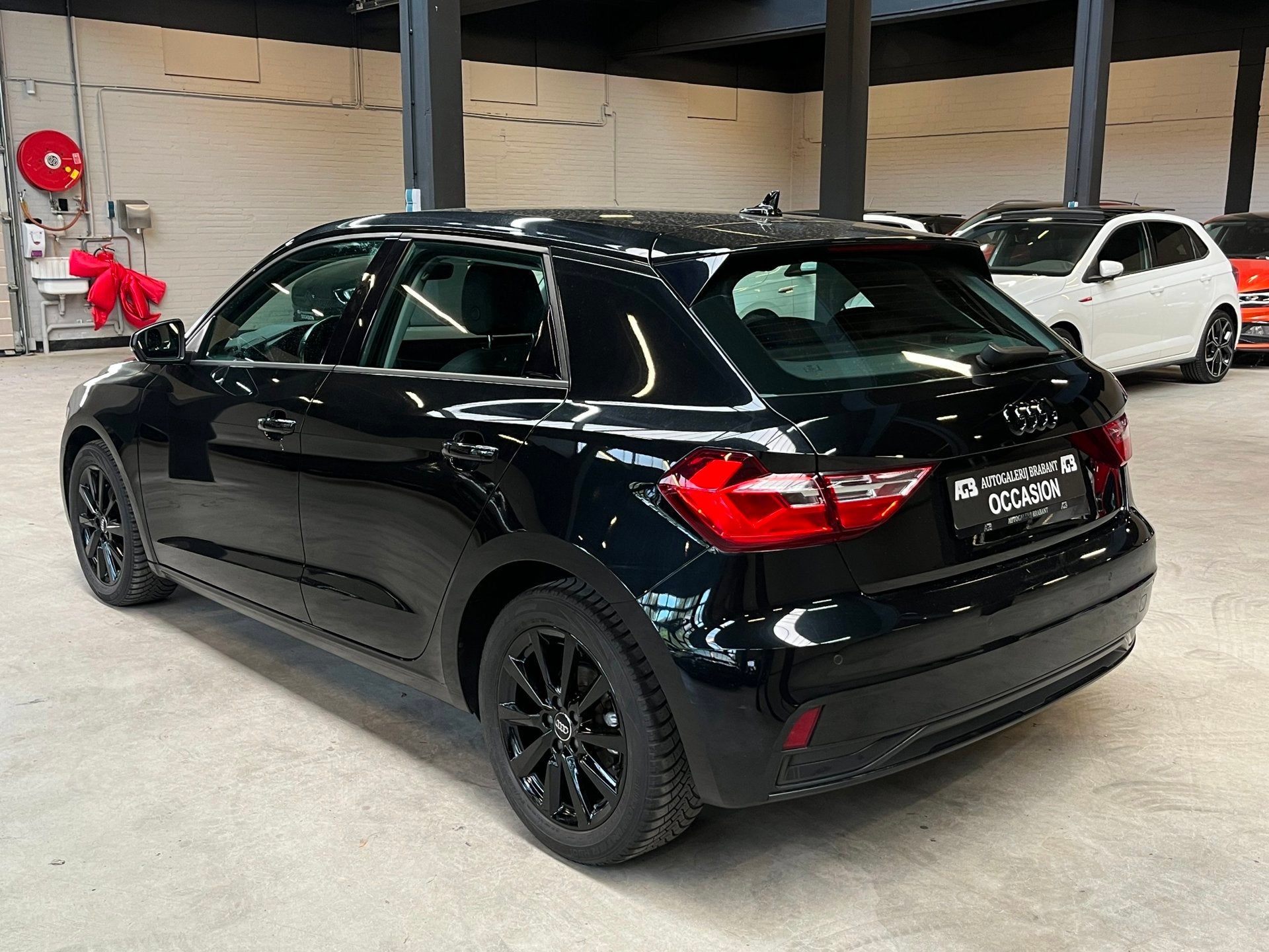 Audi A1 Sportback 30 TFSI S- Advanced Automaat/Virtual/Navig, Auto's, Audi, Stof, Zwart, 1200 kg, 116 pk
