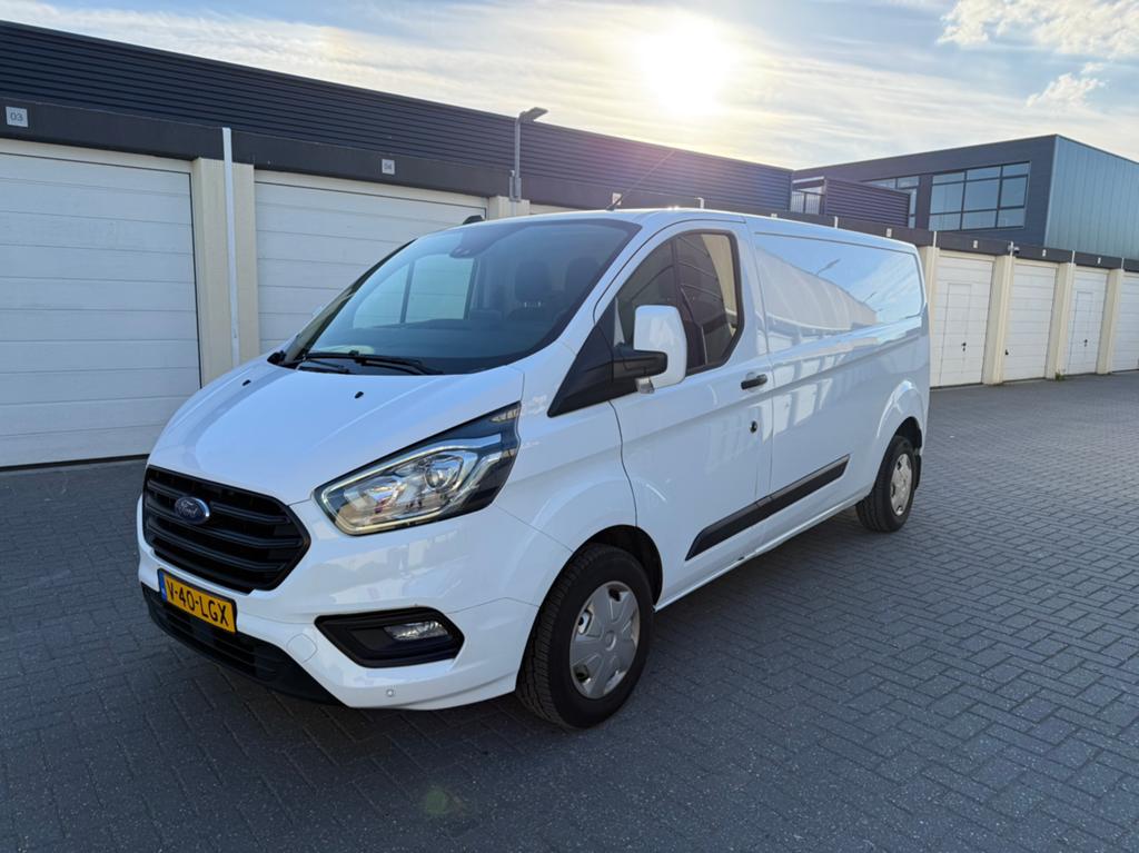 Ford Transit Custom | L2 | 2.0 TDCi | Euro 6 | BTW-auto, Voorwielaandrijving, 1995 cc, Euro 6, 4 cilinders