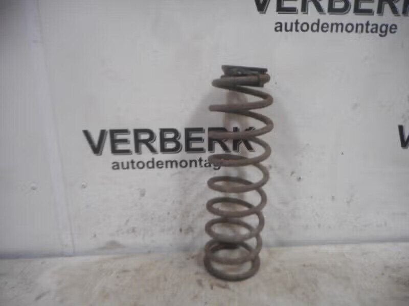 SCHROEFVEER ACHTER Volvo 940 I Estate (01-1990/10-1998), Gebruikt, Info@volvocars.com, Ophalen of Verzenden, Volvo