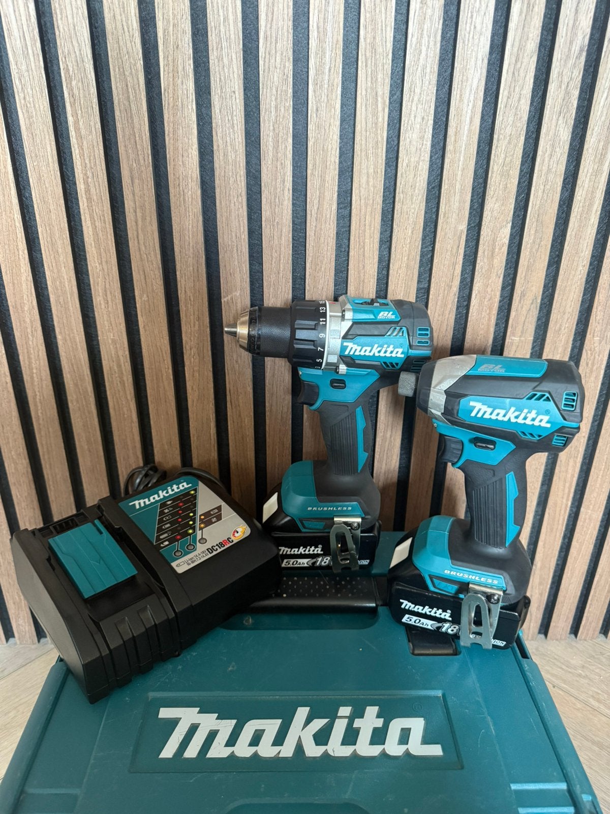 Makita DLX2189, Ophalen, Zo goed als nieuw, Boormachine