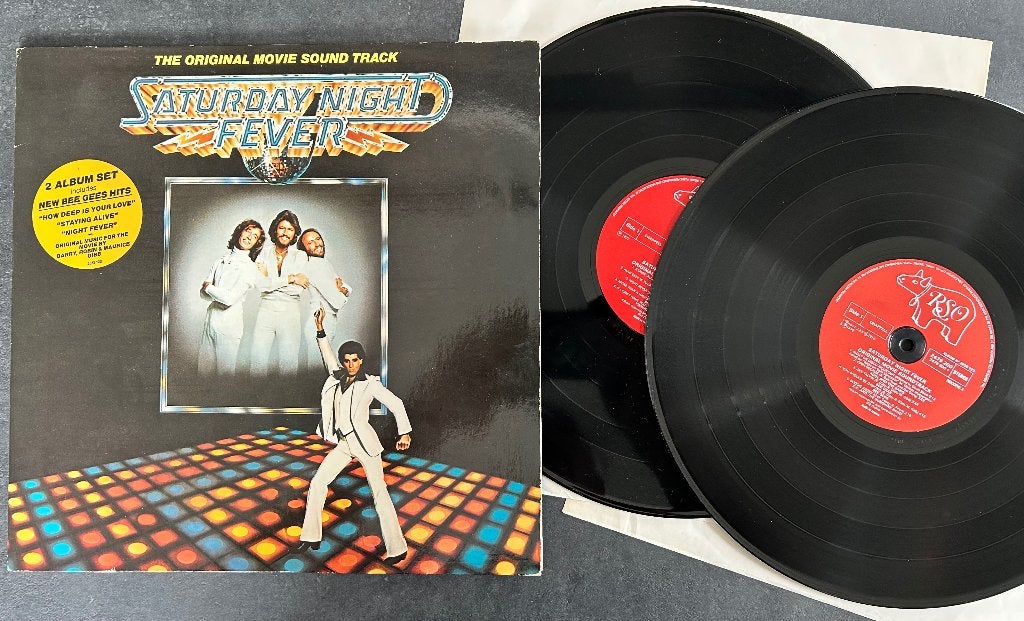 Soundtrack van SATURDAY NIGHT FEVER ( 2LP ), Pop, Ophalen of Verzenden, Zo goed als nieuw, Gatefold hoes
