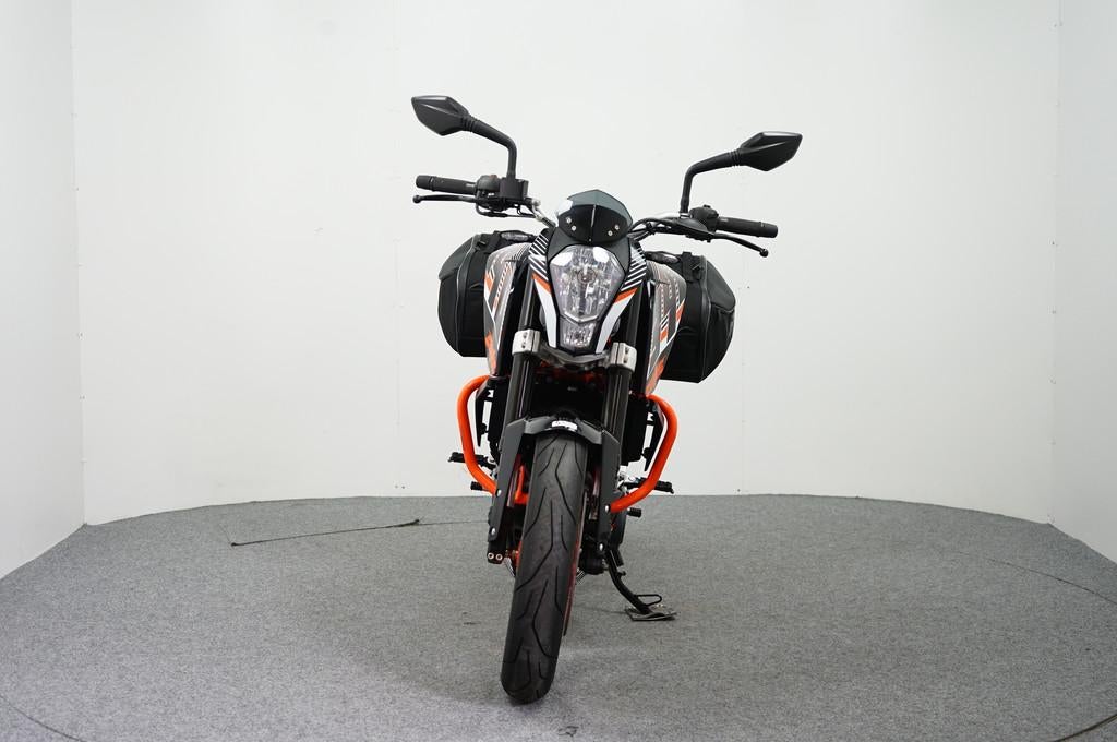 KTM 390 DUKE (bj 2016), Bedrijf, 373 cc, ABS, 12 t/m 35 kW