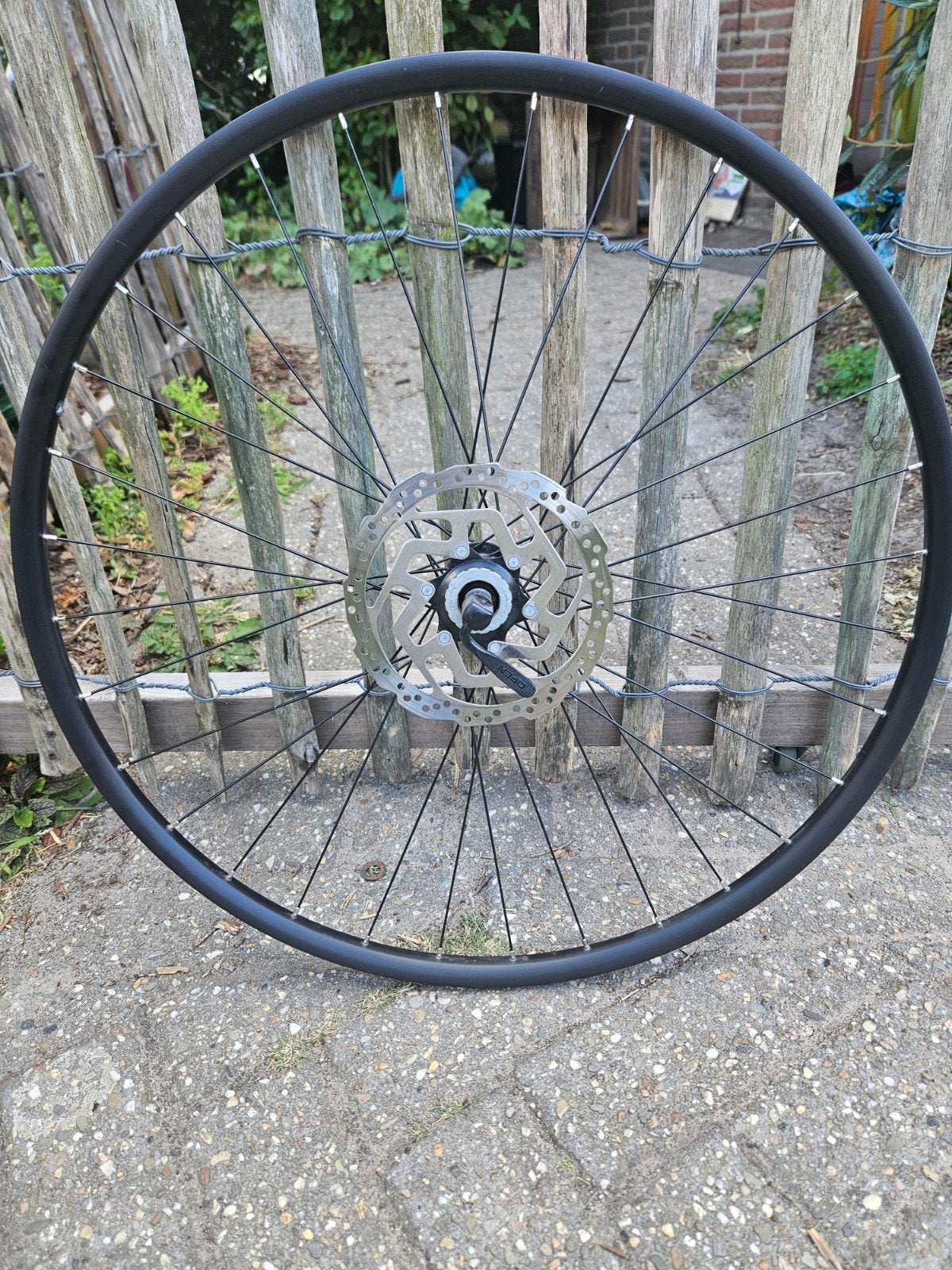 Shimano 29 inch voorwiel met 180mm schijfrem, Fietsen en Brommers, Fietsonderdelen, Zo goed als nieuw, Mountainbike, Shimano, Ophalen